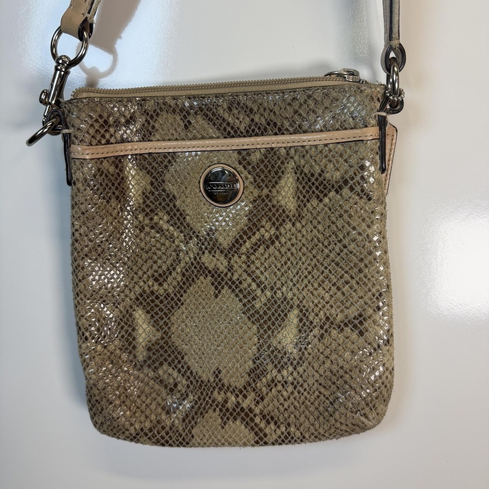 Coach Crossbody Bag Soho Tan Snake Embossed Leather Swingpack Purse Authenicated
